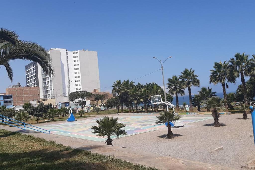 Departamento En Magdalena Vista Al Mar Con Balcon Lima